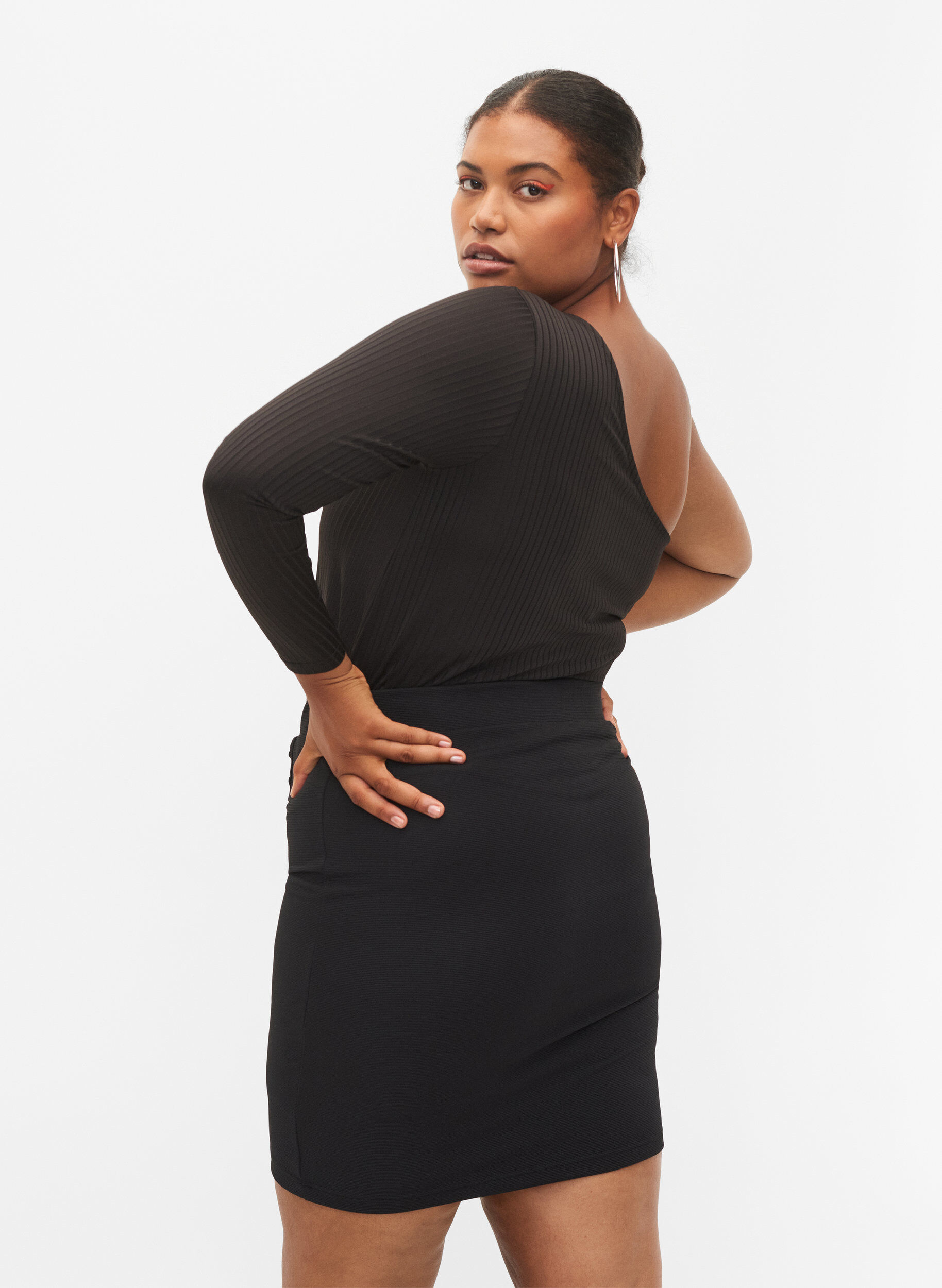 Zizzifashion One-shoulder top, Black, Model image number 1