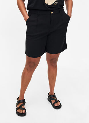 Bermuda shorts with high waist, Black, Model image number 2