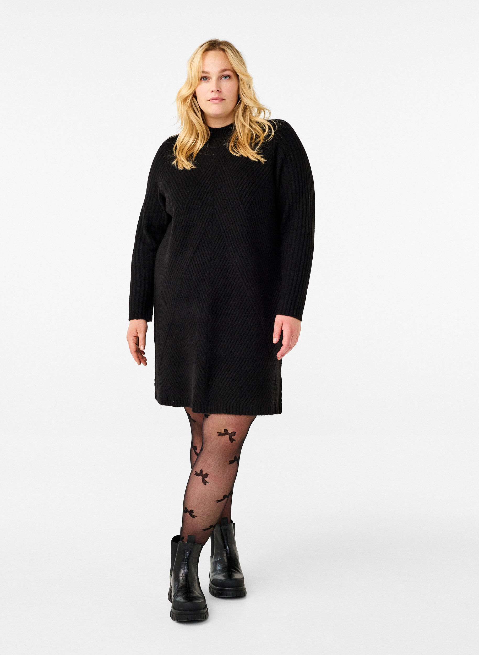 Zizzifashion Short ribbed dress with a round neck, Black, Model image number 2