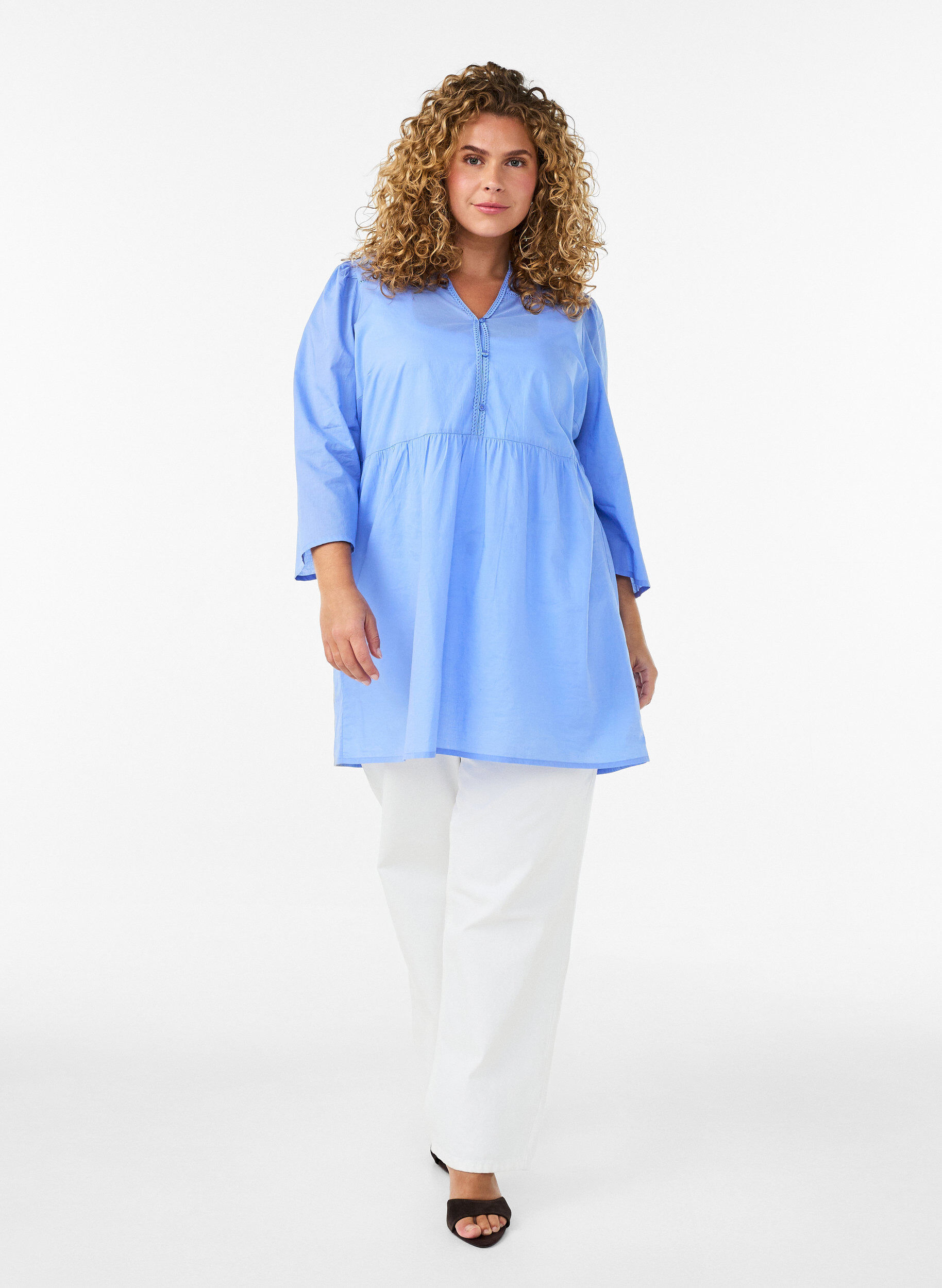 ZizzifashionCotton tunic with a V-neck and crochet trim, Blue, Model image number 1