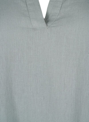Dress with a V-neck in cotton and linen, Chinois Green, Packshot image number 2