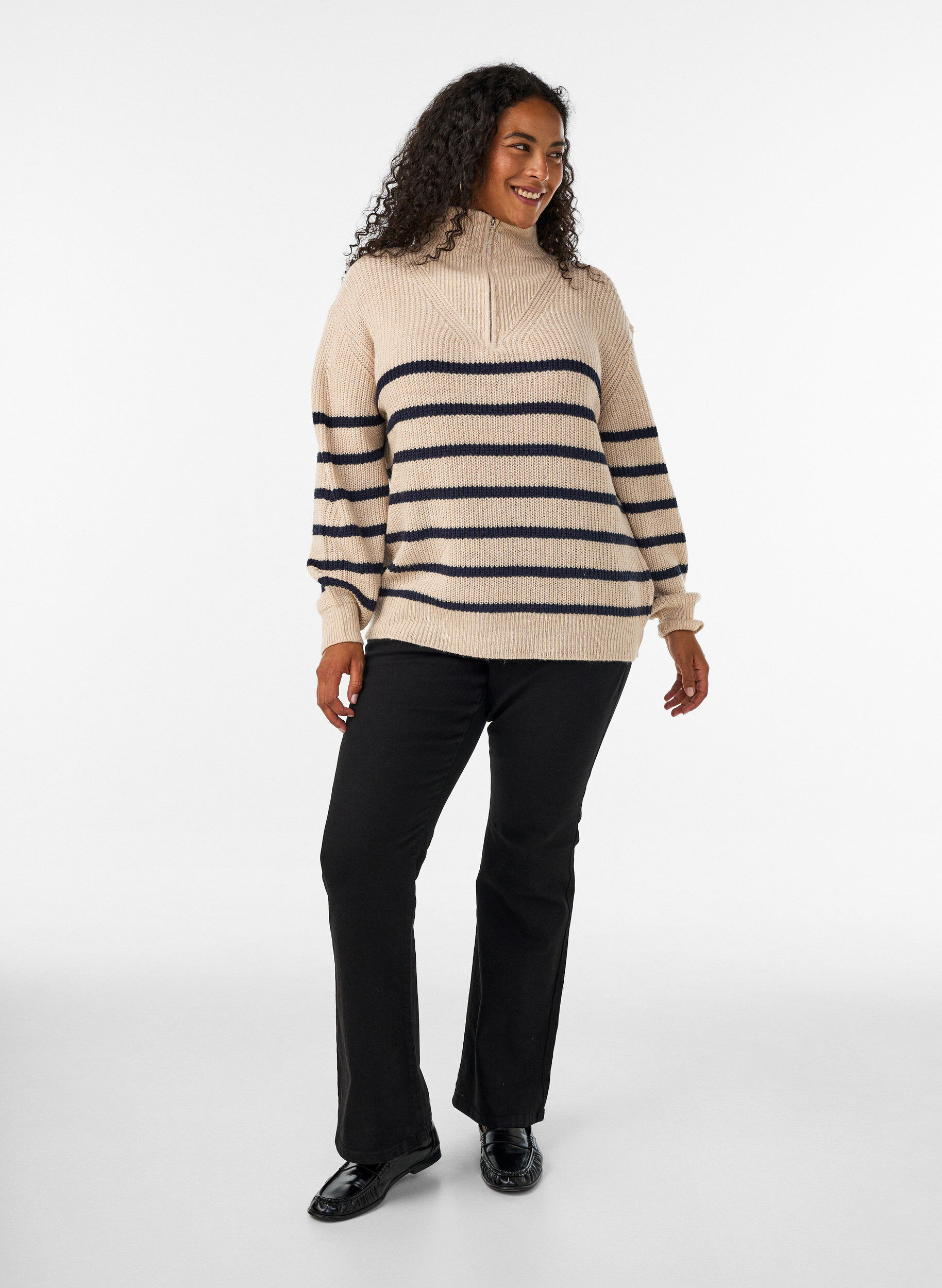 ZizzifashionKnitted sweater with high neck and zipper, Vanilla, Model image number 1
