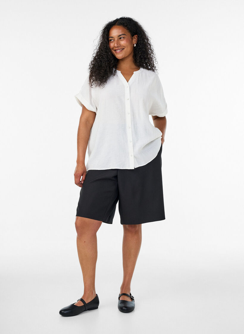 Viscose blouse with buttons and texture, Vanilla, Model image number 1