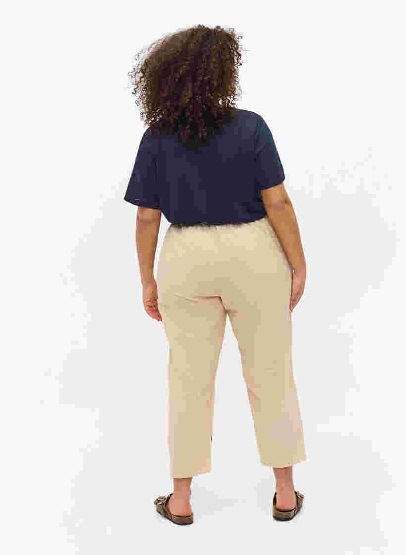 Cropped trousers in cotton, Oxford Tan, Model image number 1