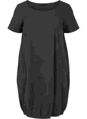 Short-sleeved cotton dress