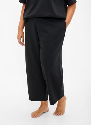 7/8 modal mix pants with pockets, Black, Model image number 2