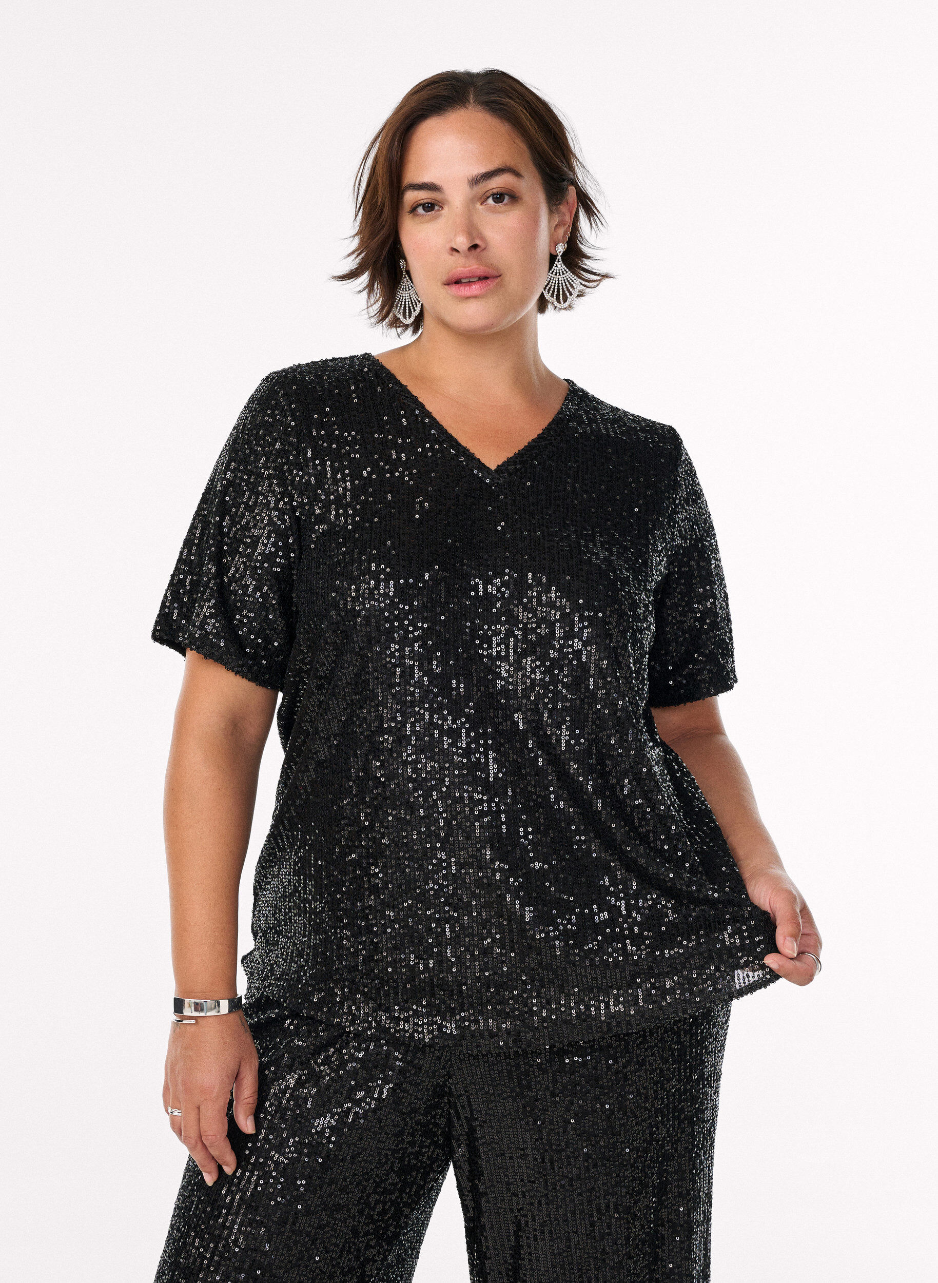 Sequin blouse with V-neck and short sleeves, Black, Model