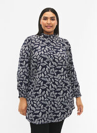 Tunic with smock, Navy Leaf, Model