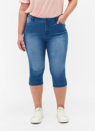 High waisted Amy capri jeans with super slim fit, Light blue denim, Model image number 2