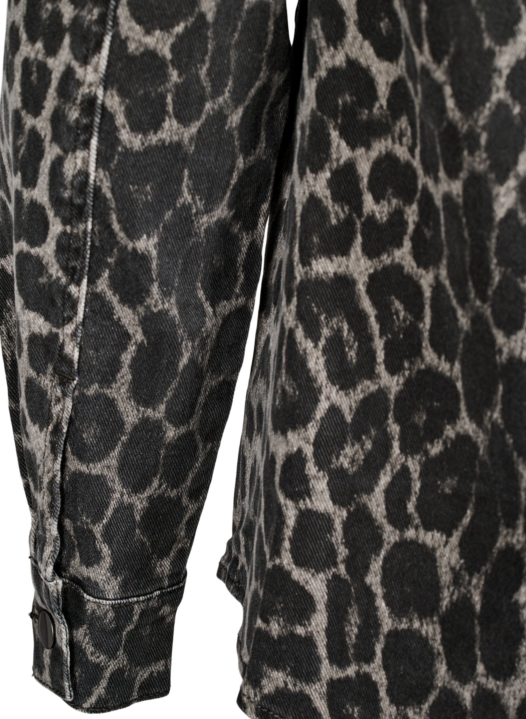 Zizzifashion Leopard print denim shirt with buttons, Dark Grey, Packshot image number 3