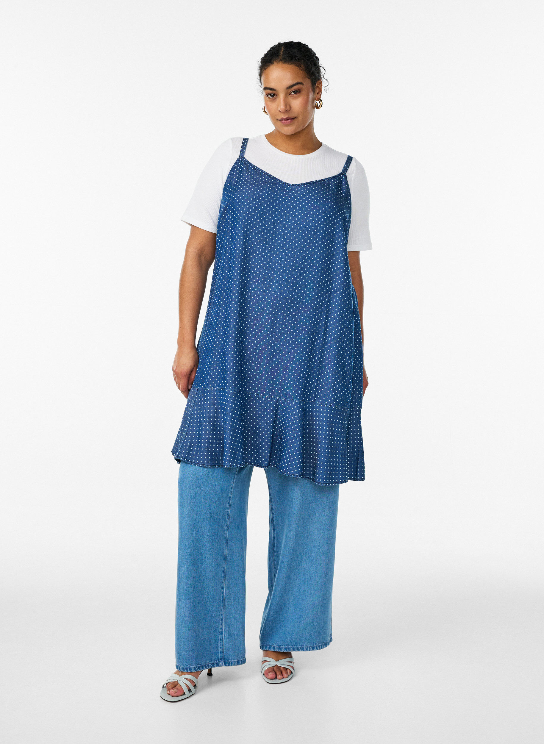 ZizzifashionKnee-length strap dress in TENCEL&trade; Lyocell with a denim look, Blue, Model image number 1