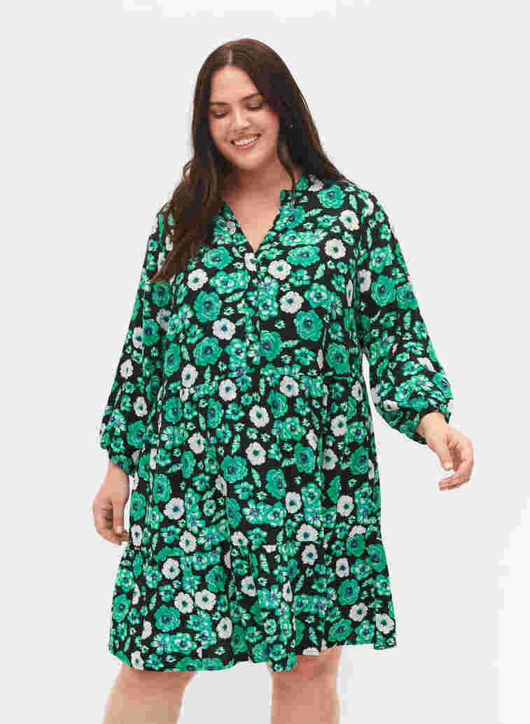 	 Floral tunic in viscose, Green Flower AOP, Model