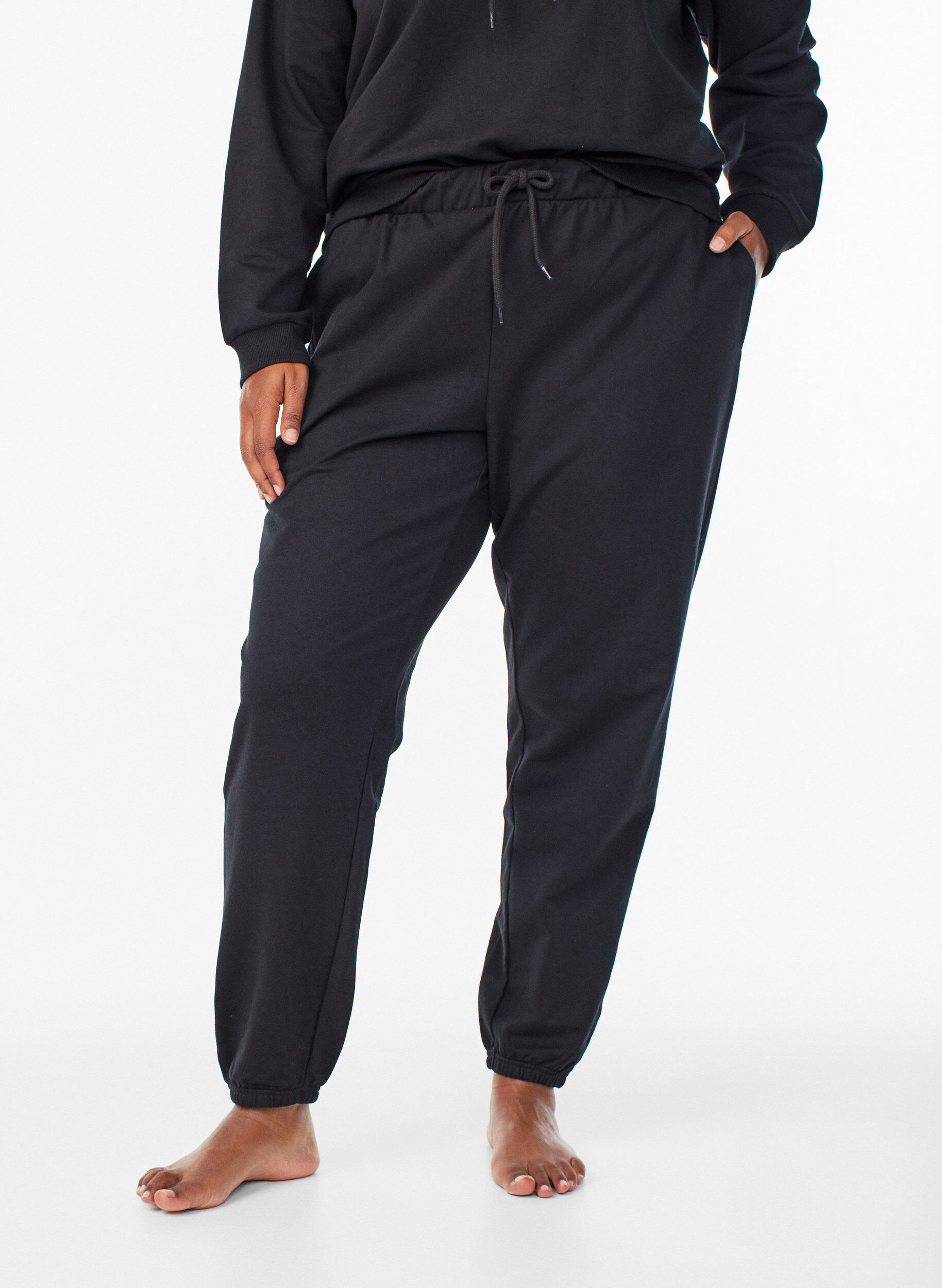 ZizzifashionSweatpants with pockets, Black, Model image number 2