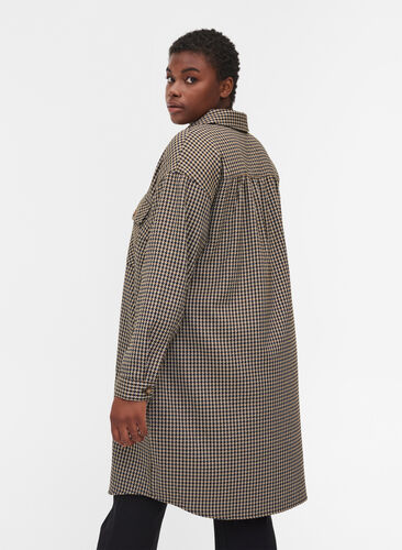 Long checkered shirt jacket with chest pockets, Houndstooth, Model image number 1
