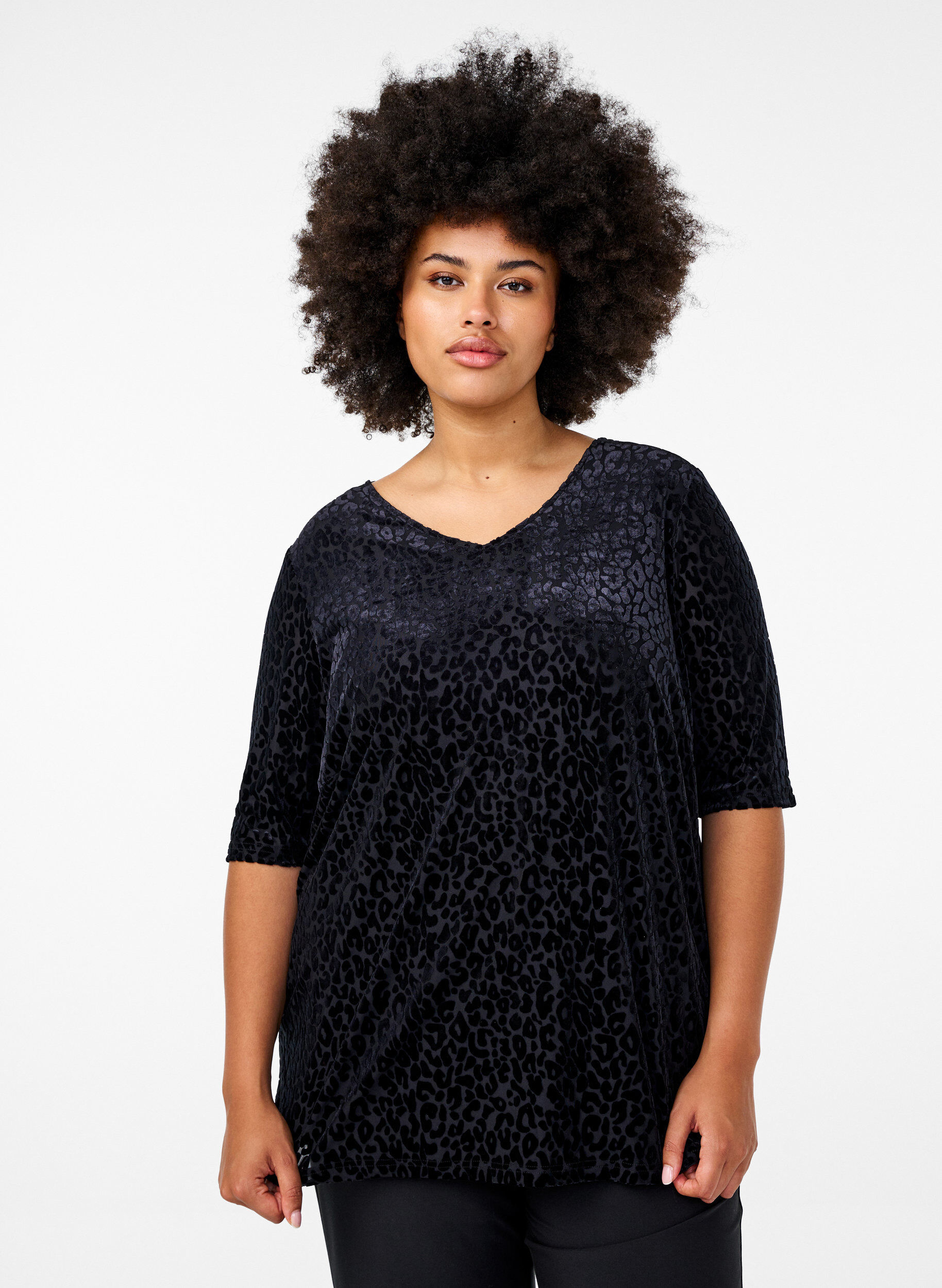 Zizzifashion Blouse with short sleeves and leopard print, Black, Model image number 0