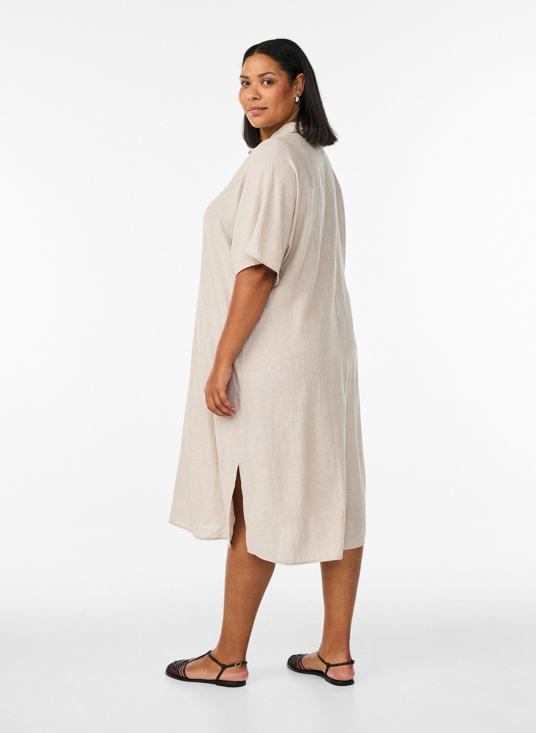Zizzifashion Shirt dress in linen and viscose with short sleeves, Beige, Model image number 2