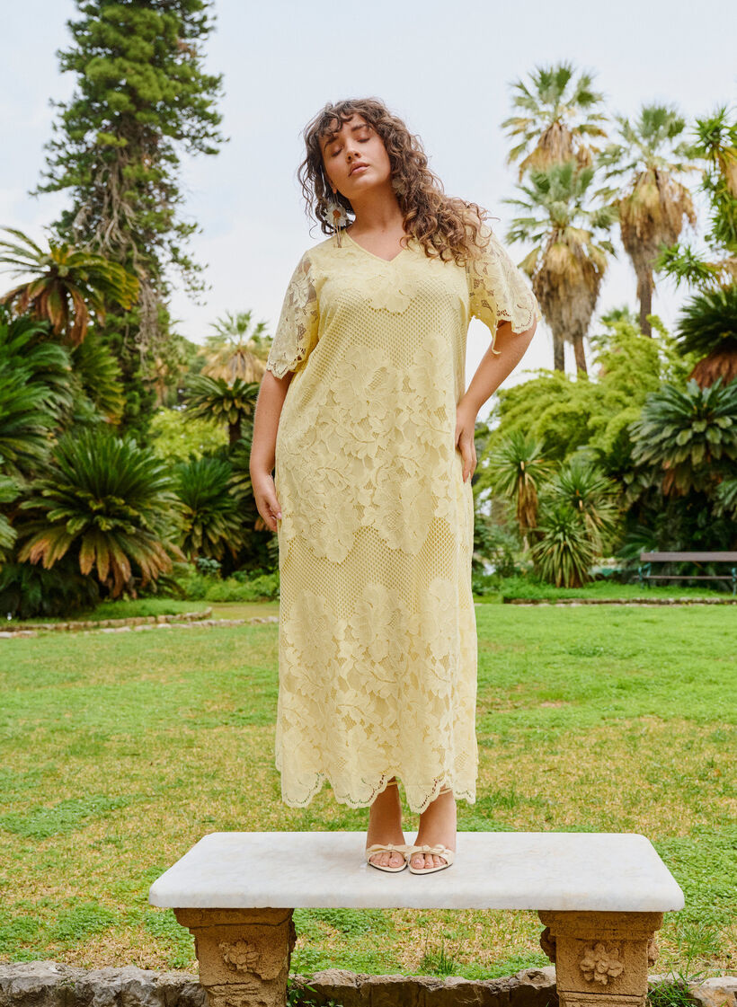 Midi lace dress with scalloped edges, Yellow, Image image number 0