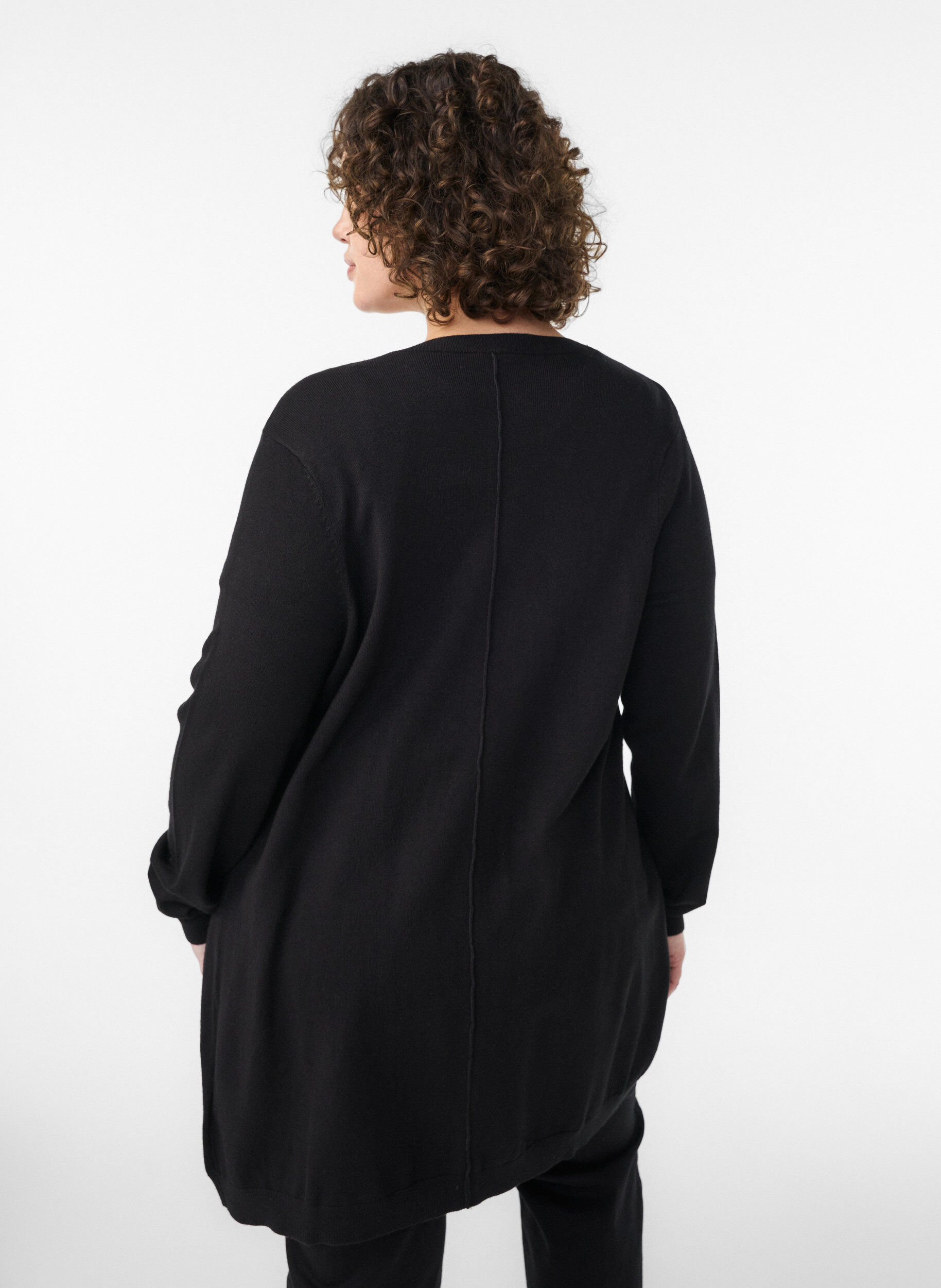 Zizzifashion Long knitted cardigan in a viscose blend, Black, Model image number 2