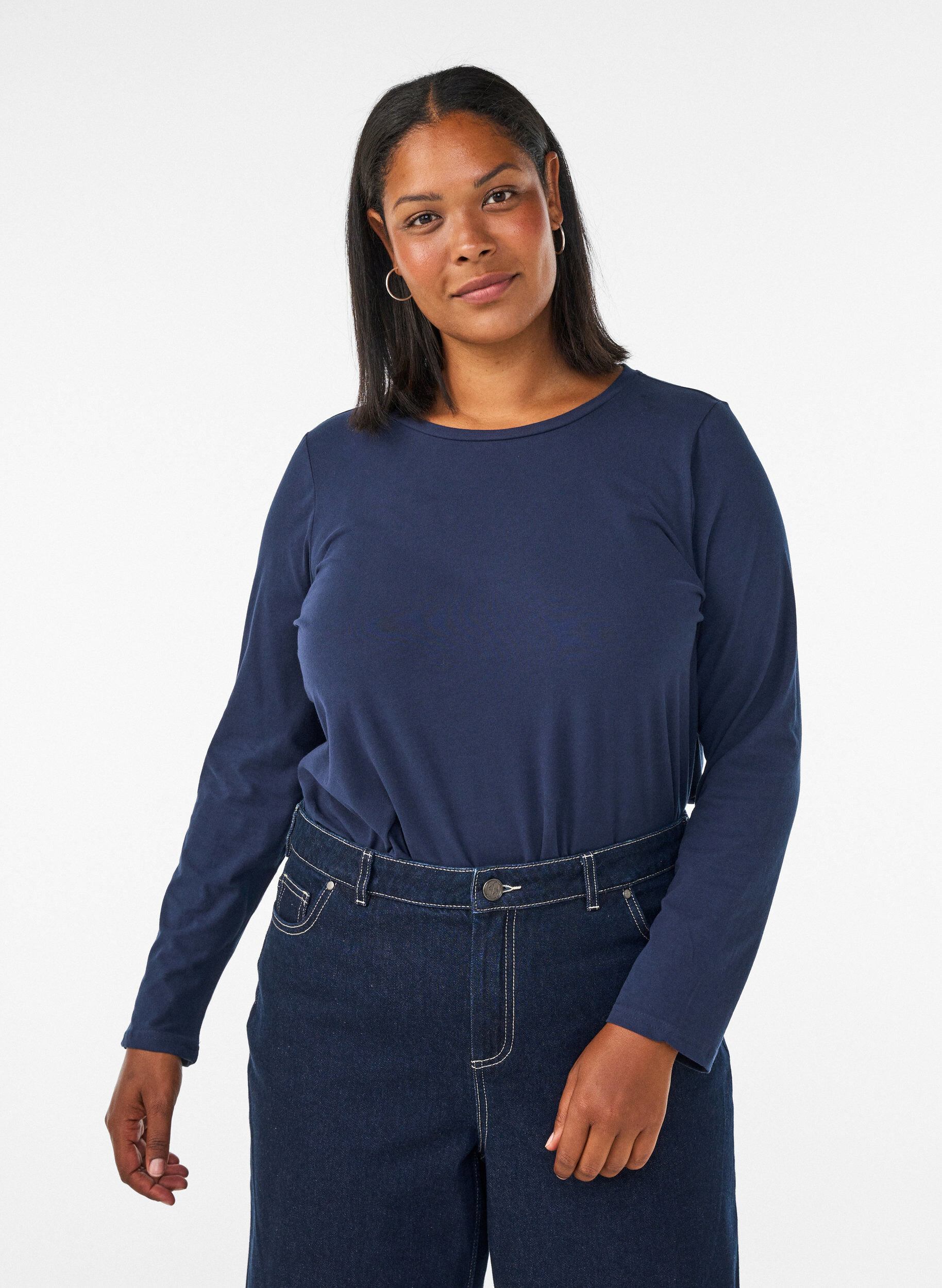 Basic jersey blouse with long sleeves, Blue, Model