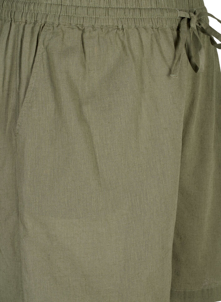 Loose shorts in cotton blend with linen, Deep Lichen Green, Packshot image number 2