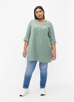 Tunic in cotton with embroidery anglaise, Chinois Green, Model image number 2