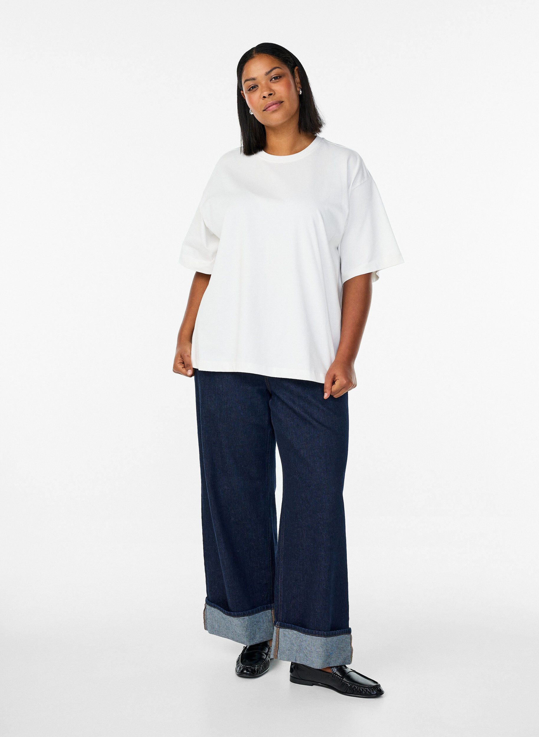 Zizzifashion Oversized T-shirt with half sleeves, White, Model image number 1