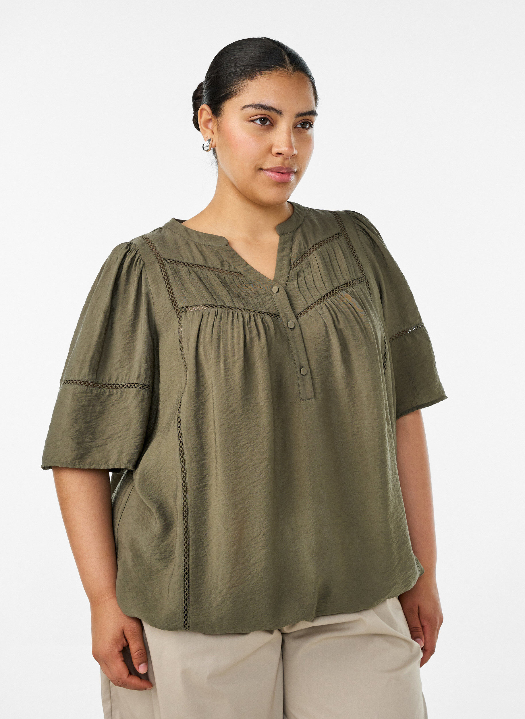 Viscose blouse with pintucks and balloon effect, Green, Model