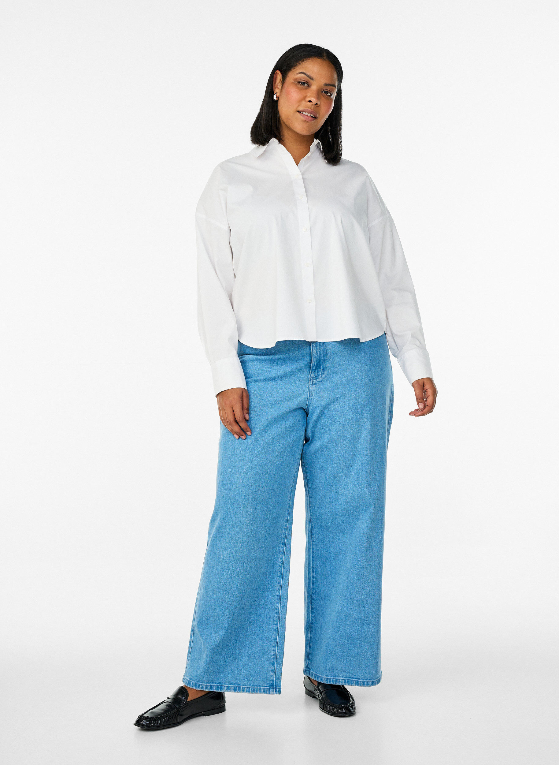 Zizzifashion Classic cotton shirt with a loose fit, White, Model image number 1