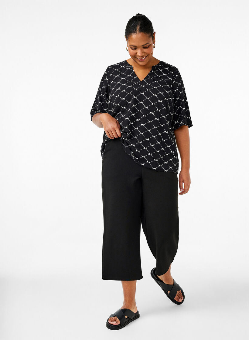 V-neck blouse with bow print, Black Bow AOP, Model image number 2