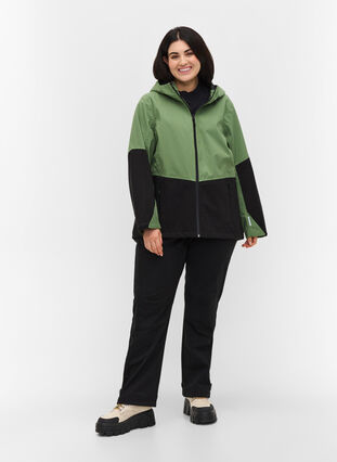 Waterproof hooded hiking jacket, Hedge Green Comb, Model image number 3