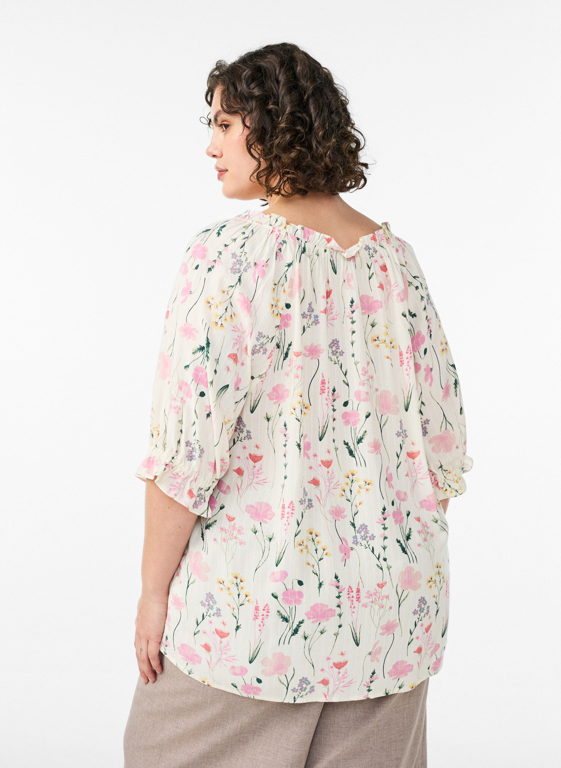 ZizzifashionFloral viscose blouse with half-length sleeves, Vanilla, Model image number 2