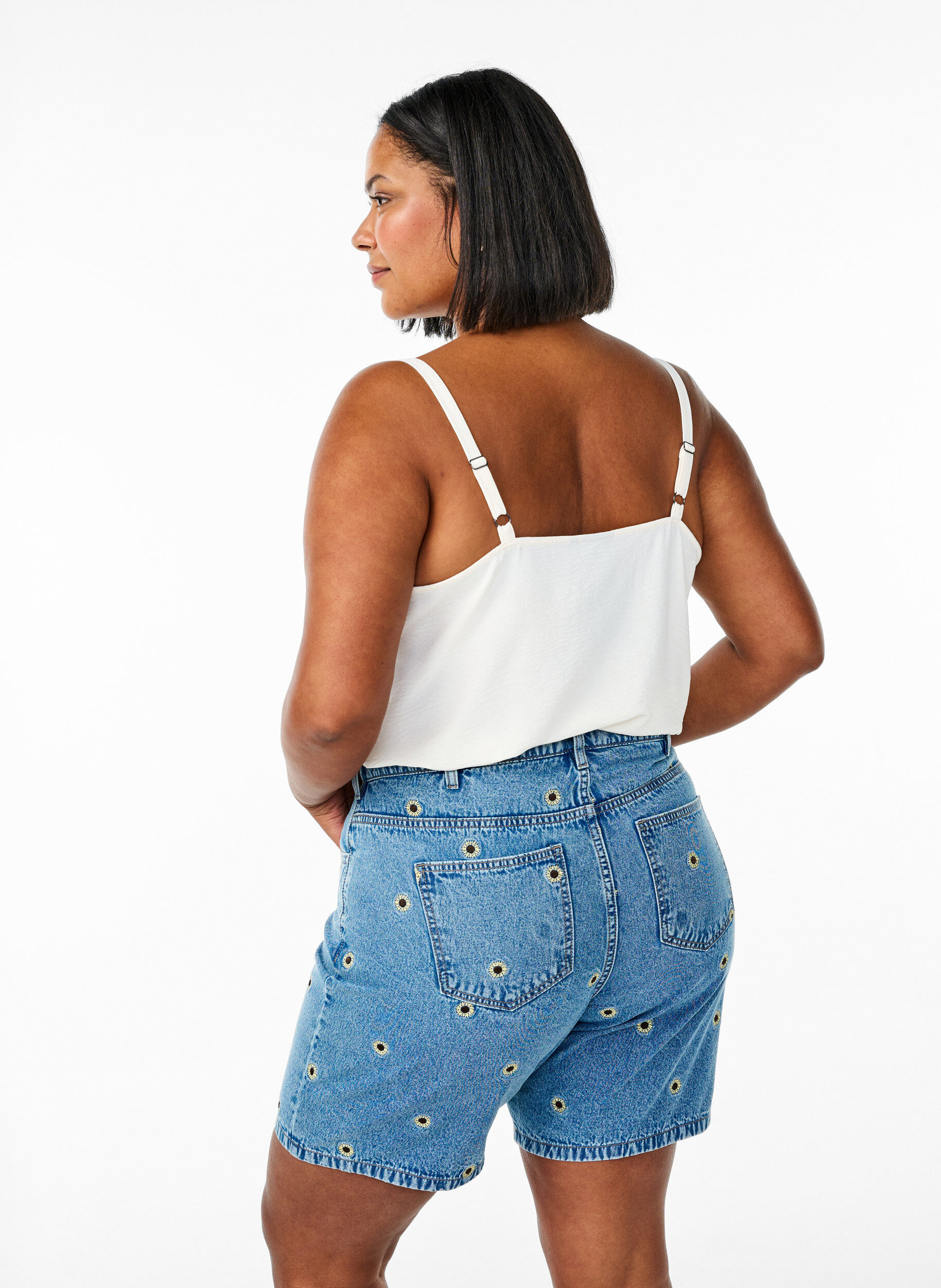 Zizzifashion Denim shorts with embroidered flowers, Light Blue, Model image number 1