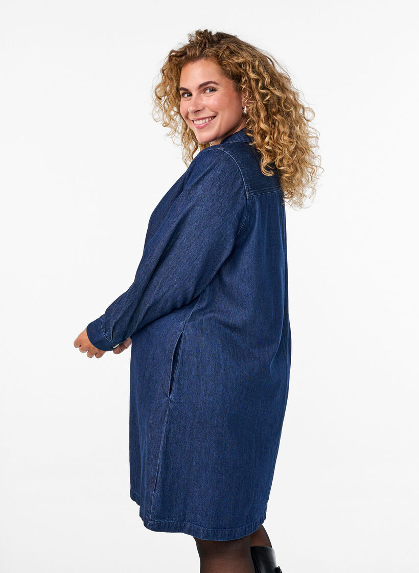 Short denim dress with a V-neck and collar, Blue, Model image number 2