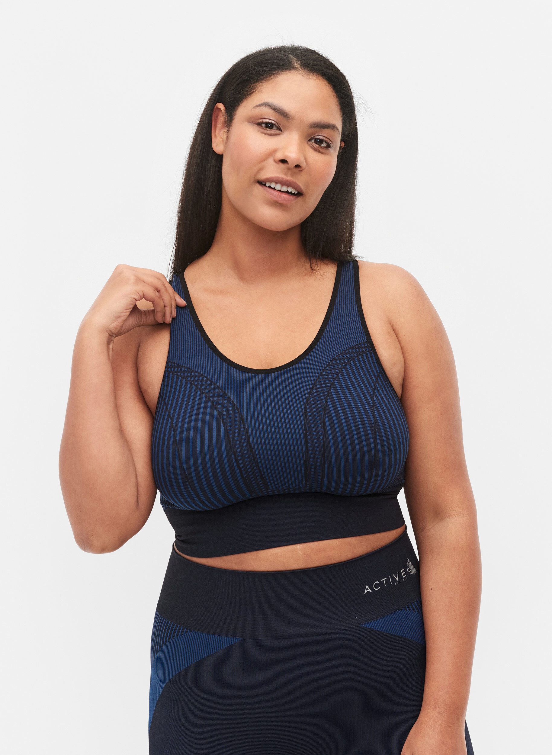 Zizzifashion Seamless sports bra with stripes, Black w. Blue Depths, Model image number 0