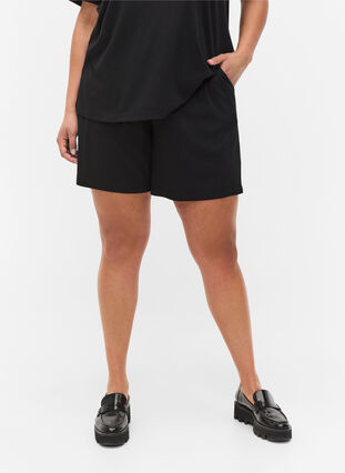 Shorts in ribbed fabric with pockets, Black, Model image number 3