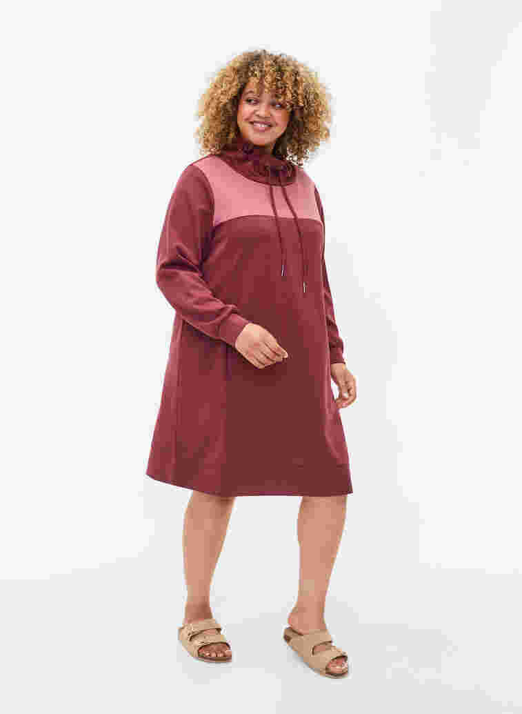 Jumper dress with colour-block, Red Mahogany/RoseBr., Model image number 1