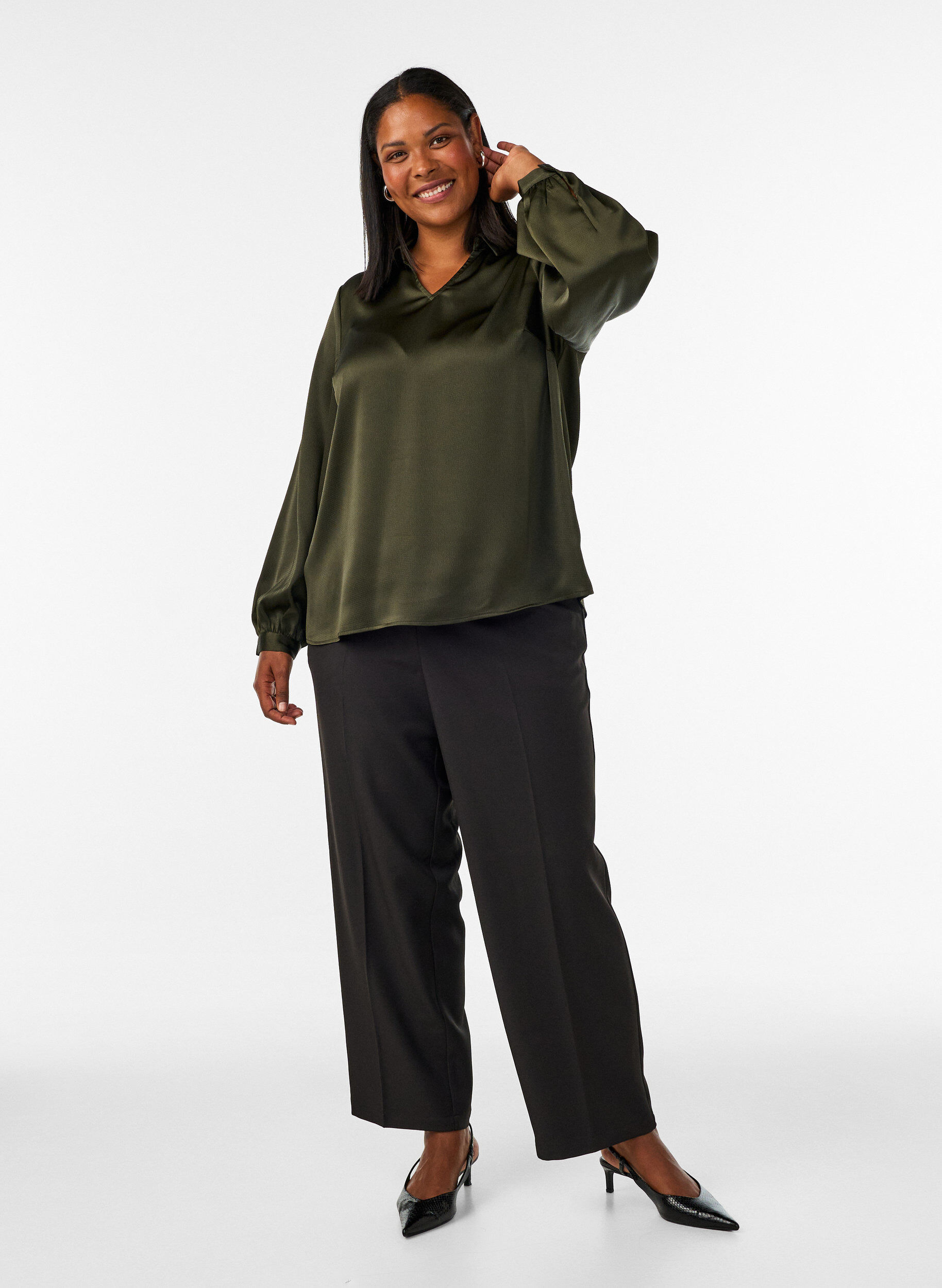 ZizzifashionBlouse with shirt collar and V-neck, Green, Model image number 1