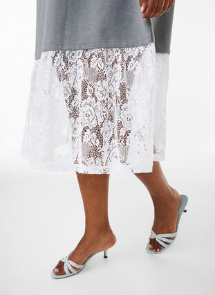 Loose T-shirt dress with lace trim - Grey - Sz. XL - Zizzifashion Loose T-shirt dress with lace trim - Grey - Sz. XL - Zizzifashion