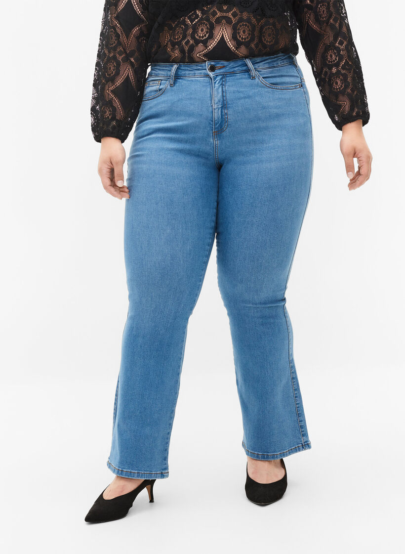 High-waisted Ellen bootcut jeans, Light Blue, Model image number 3