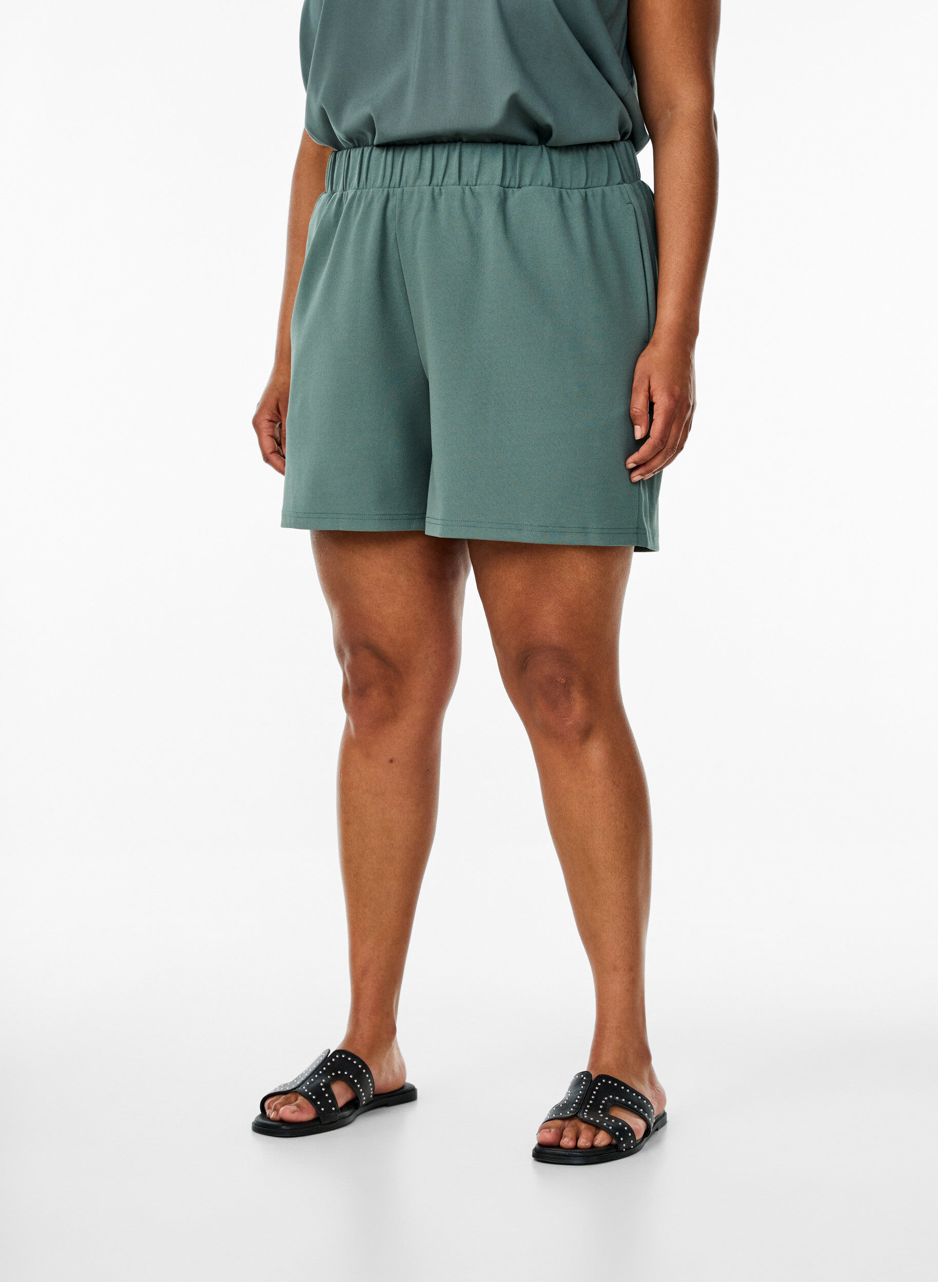 Zizzifashion Loose shorts with pockets, Green, Model image number 2