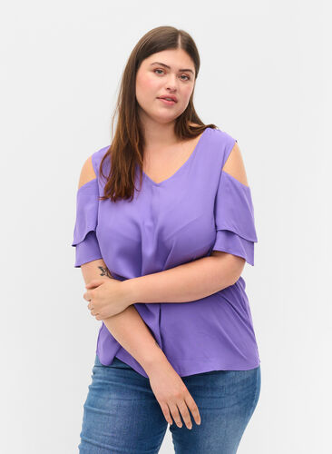 Short sleeved blouse in viscose, Passion Flower, Model image number 0
