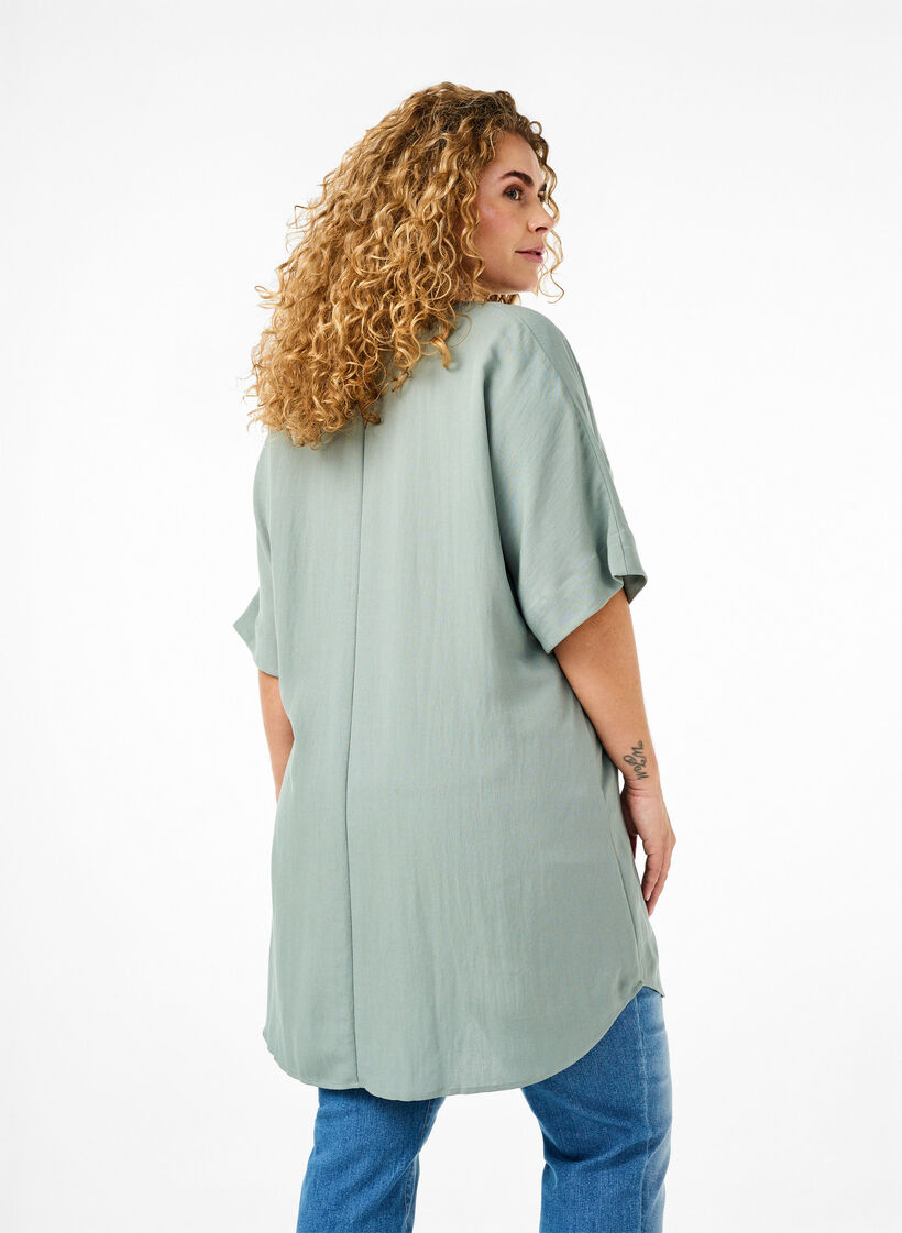Short sleeve viscose tunic, Chinois Green, Model image number 1