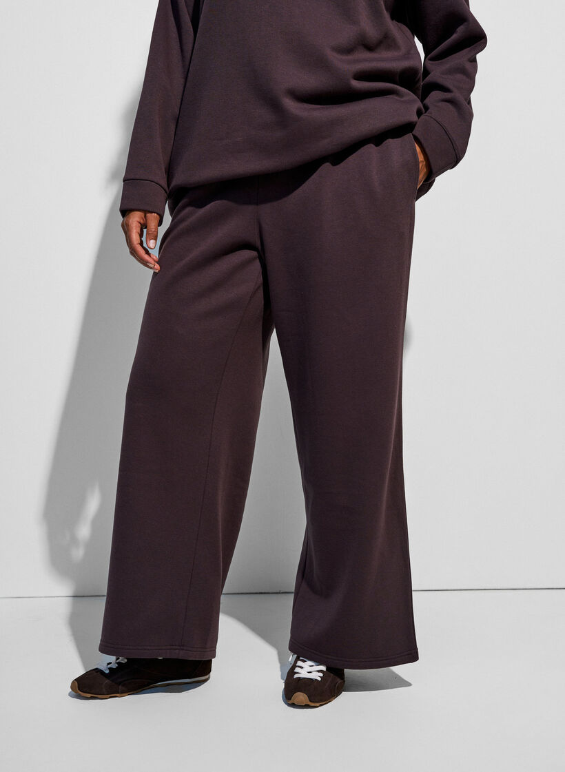 High-waisted sweatpants with wide legs, Brown, Model image number 2