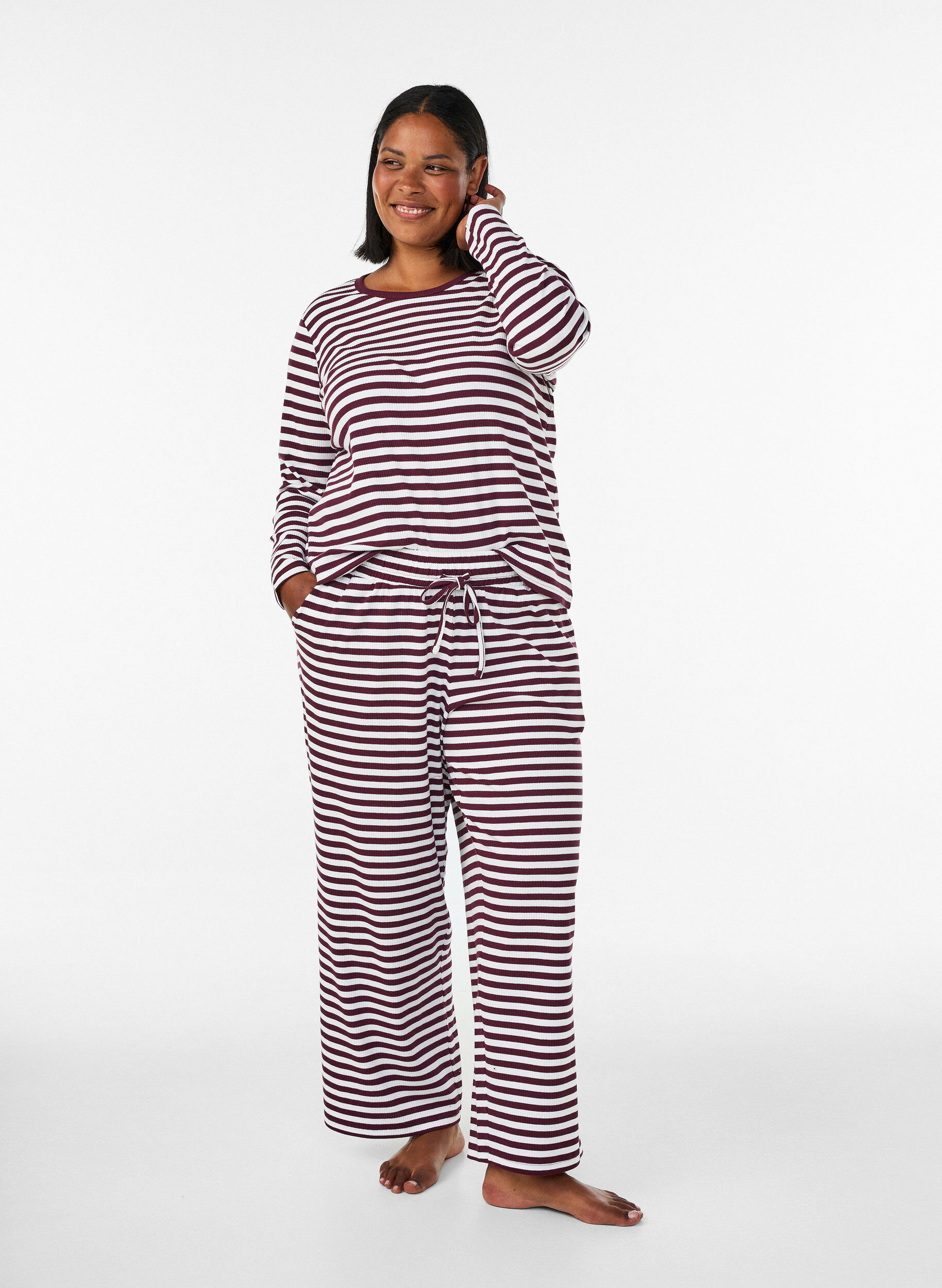 ZizzifashionStriped pyjama bottoms with a high waist and wide legs, Red, Model image number 0