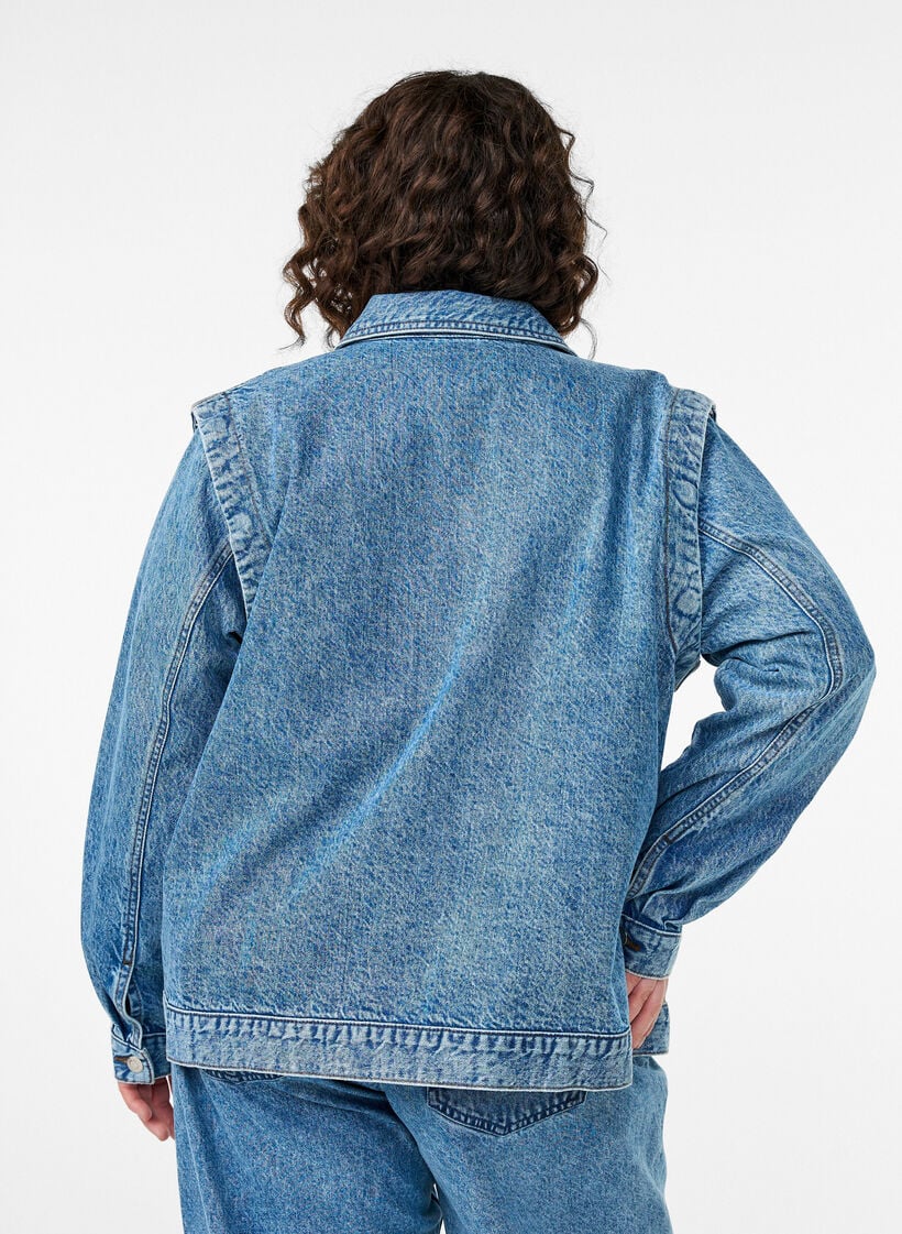 Denim jacket with detachable sleeves, Light Blue, Model image number 2