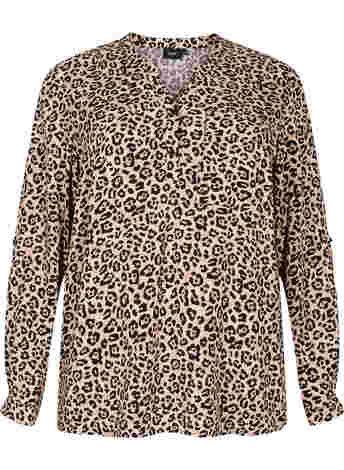 Long-sleeved viscose blouse in animal print