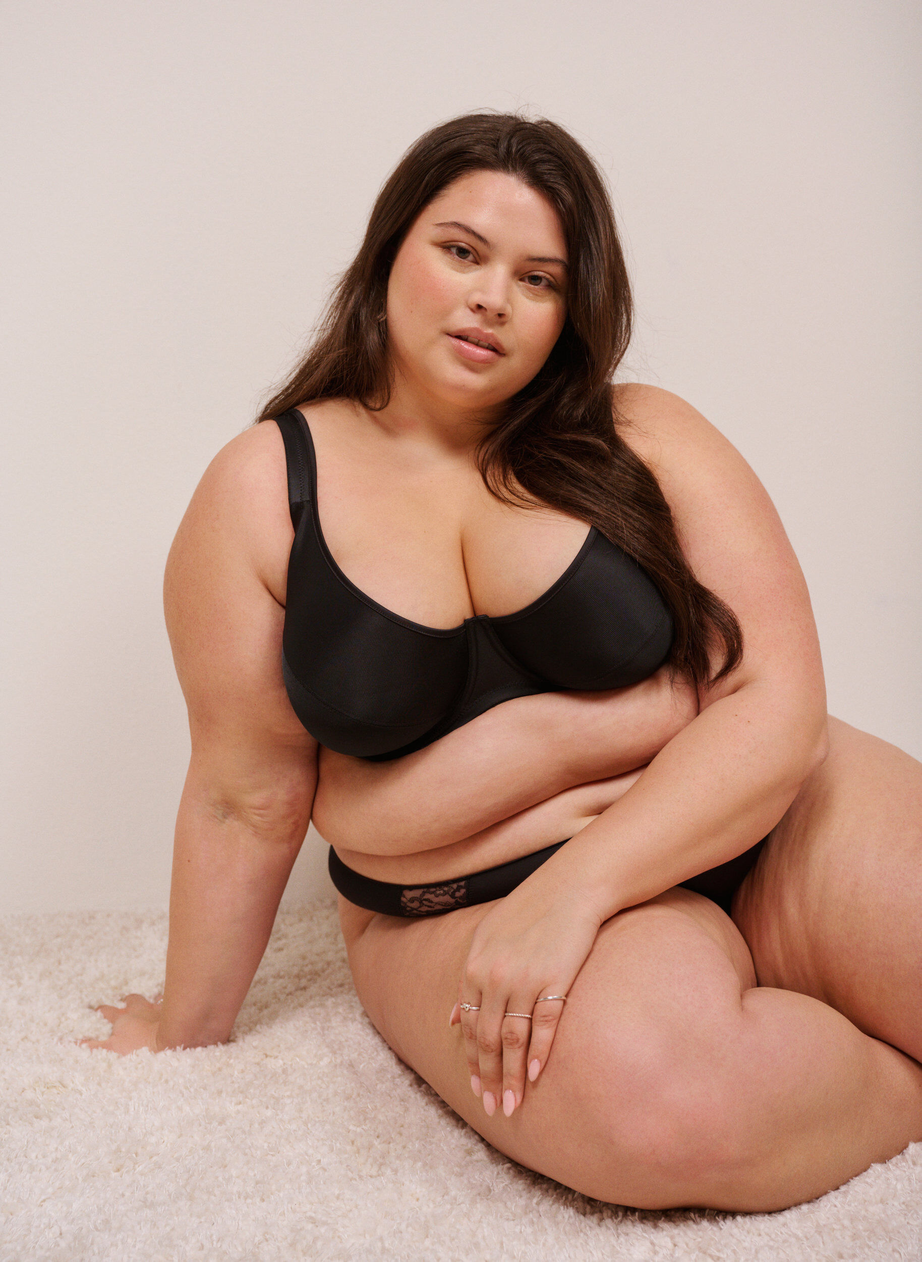 ZizzifashionHigh support bra with moulded cups, Black, Image image number 0