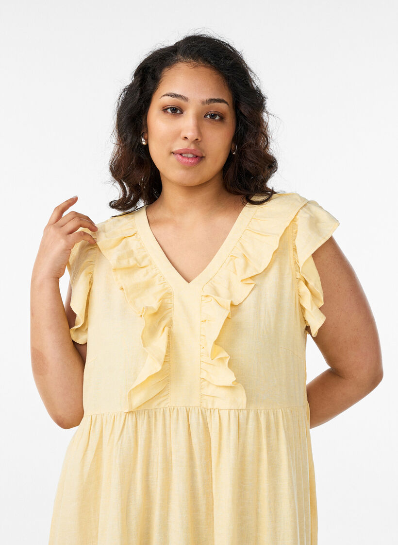 Sleeveless midi dress in linen and viscose with ruffles, Yellow, Model image number 2
