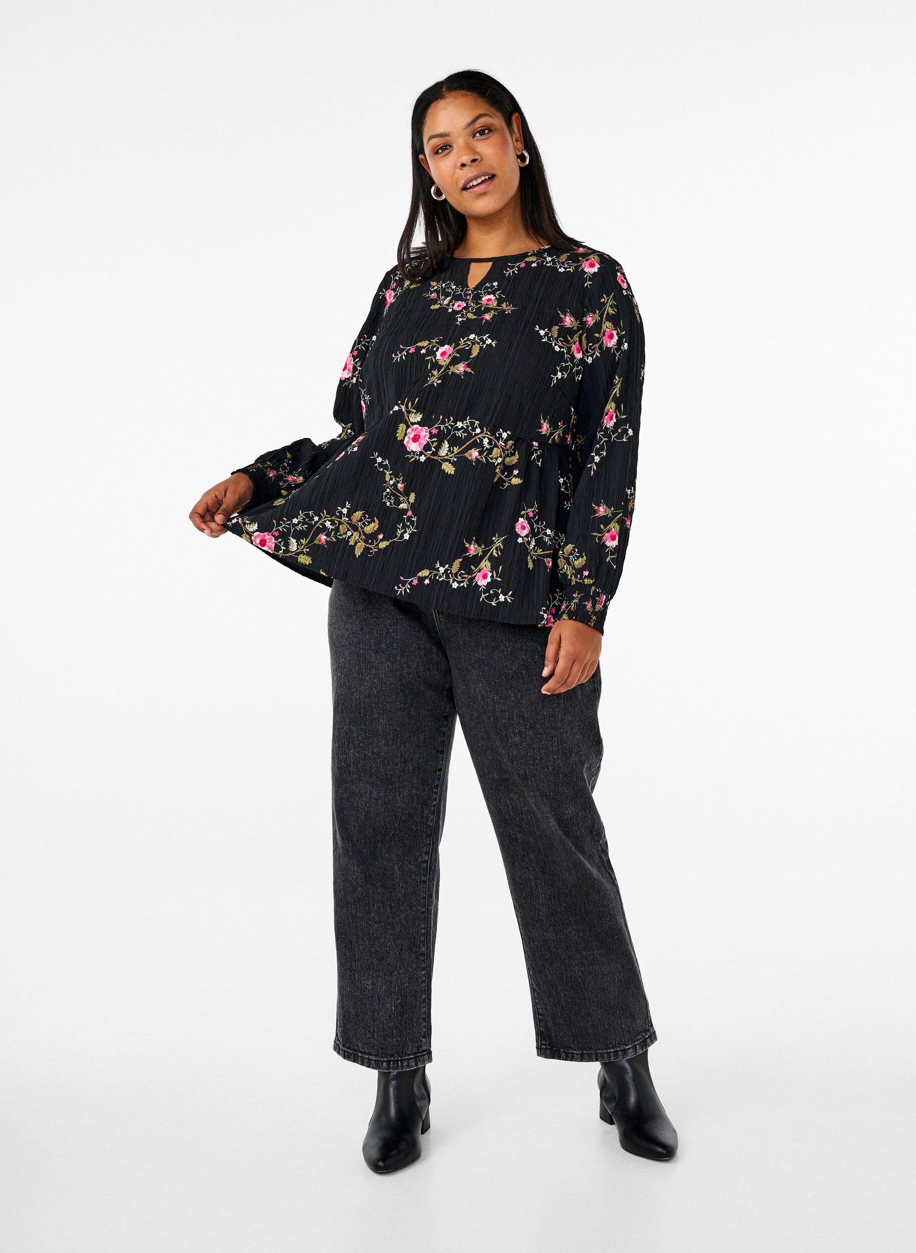 Zizzifashion Long-sleeved blouse with floral print, Black, Model image number 1