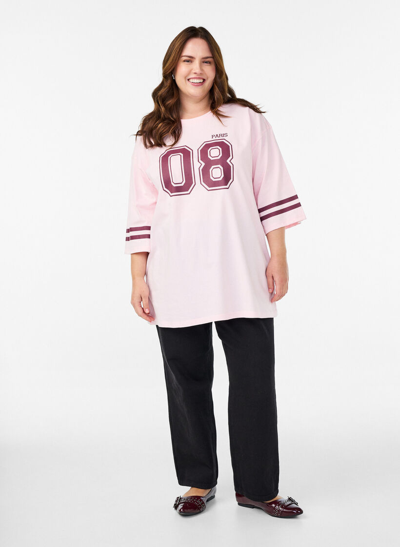 Oversized college T-shirt with 3/4 sleeves, Pink, Model image number 1